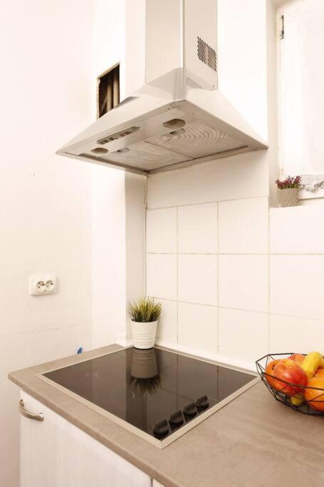 1 Bdrm Apartment In City Center Bucarest Extérieur photo